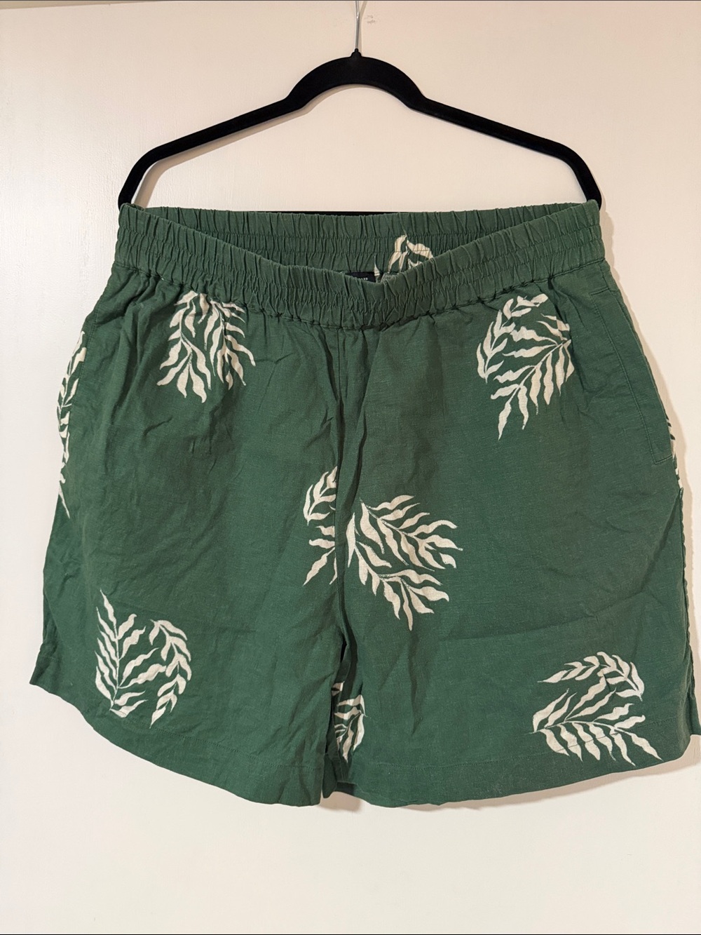 Universal Standard High-Waisted Juniper Pull-On Shorts